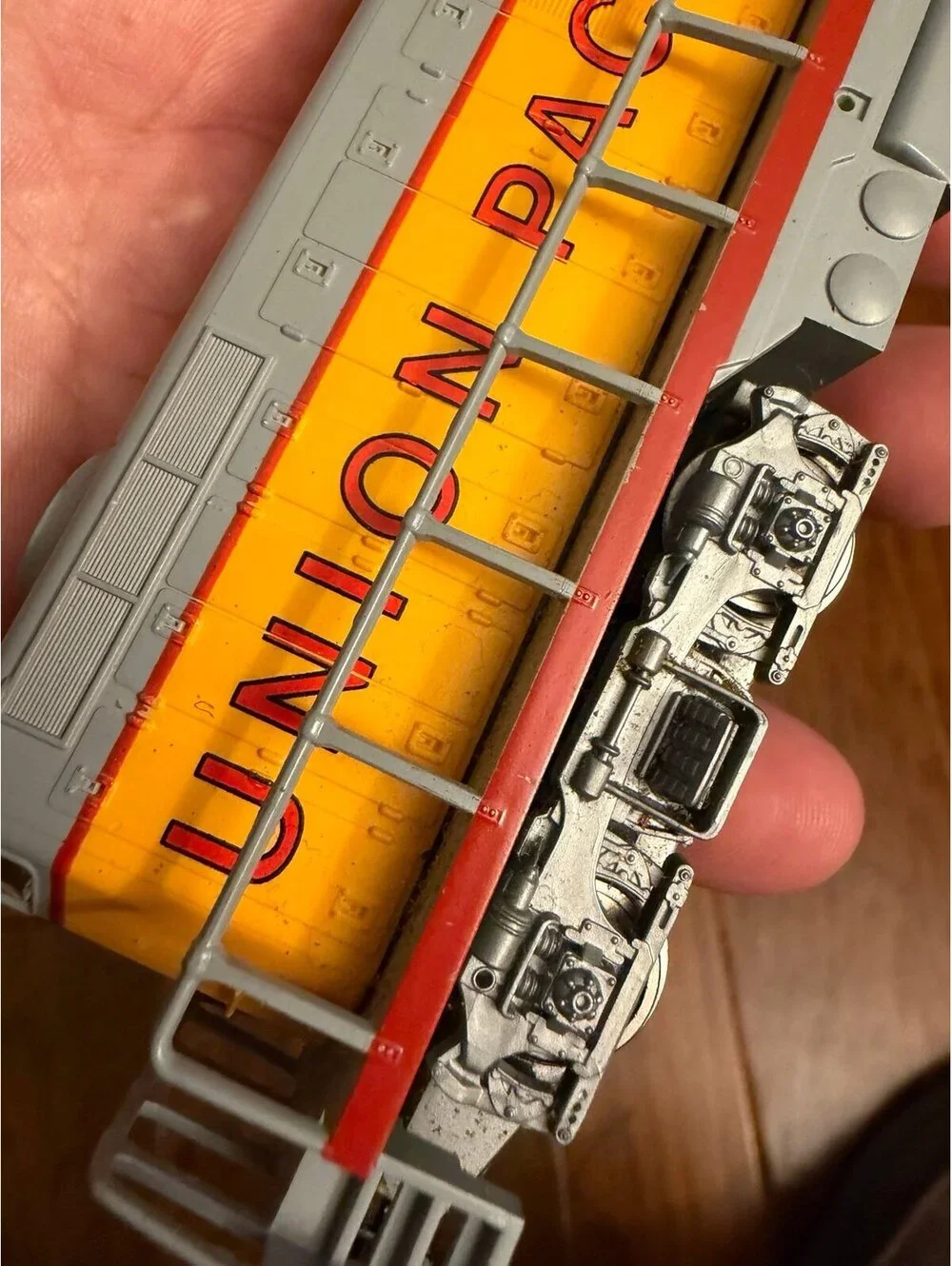 HO Scale AHM GP18 Union Pacific Powered Diesel Locomotive untested